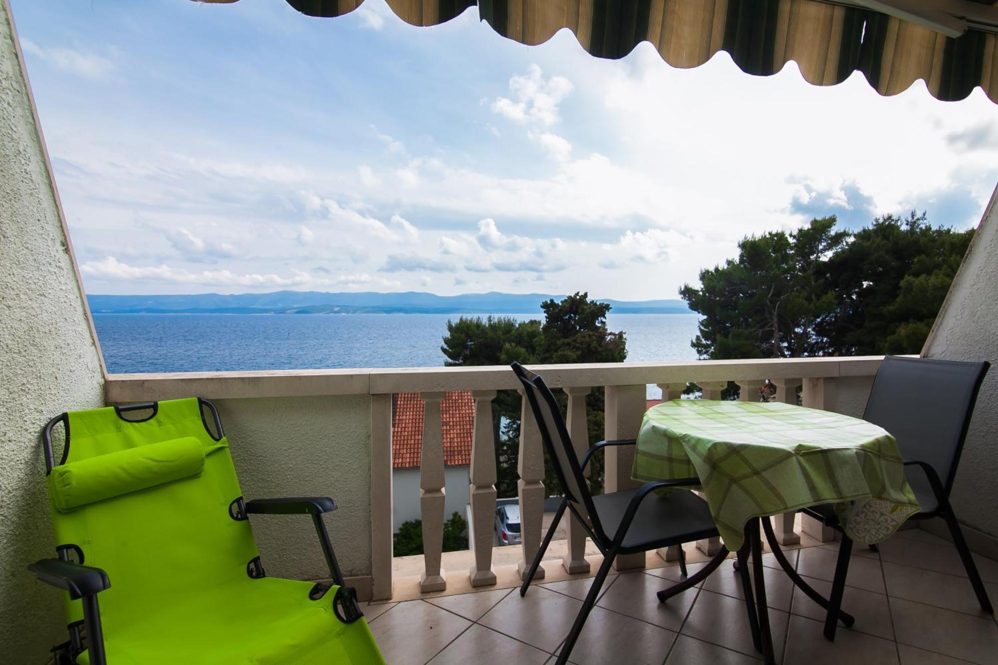 Apartments Paula Бол Екстериор снимка