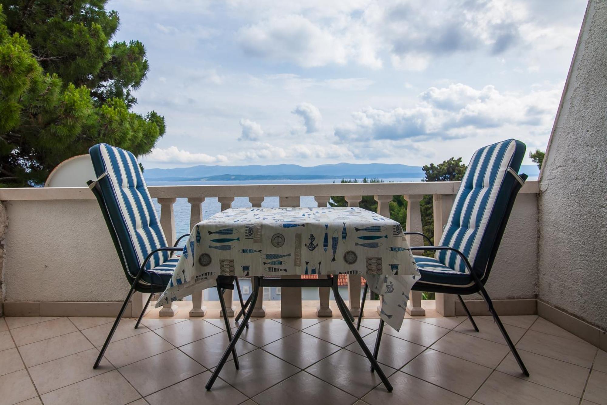 Apartments Paula Бол Екстериор снимка